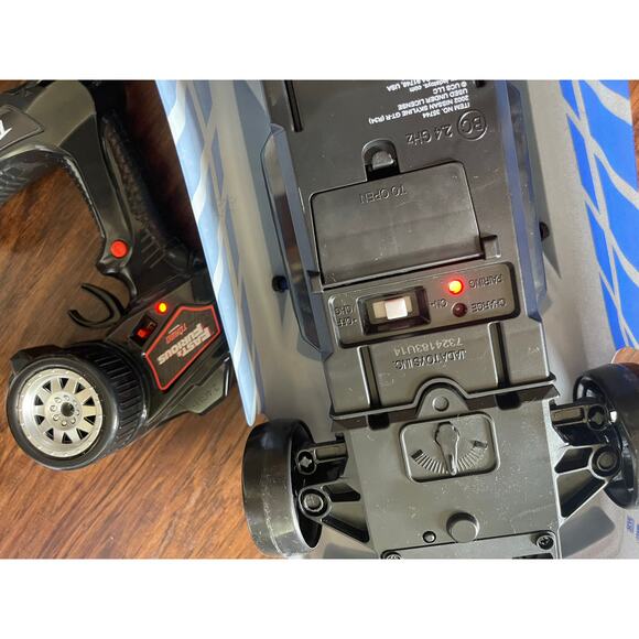 RC car Nissan Skyline GT - Picture 3 of 3